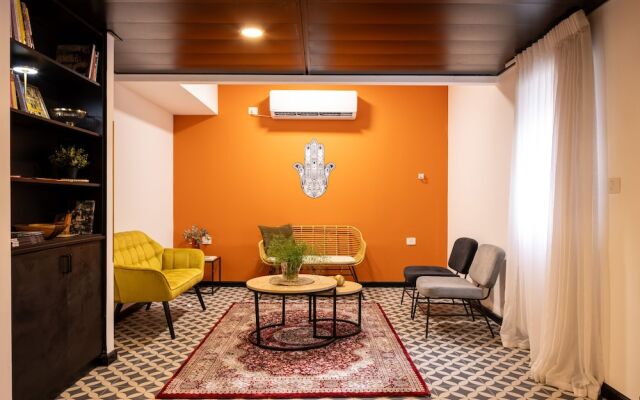 Artistic Vibes Haifa Hub by Sea N' Rent