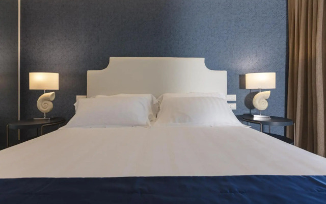 Summit Hotel