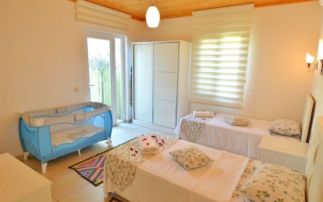 Villa Sade by Akdenizvillam