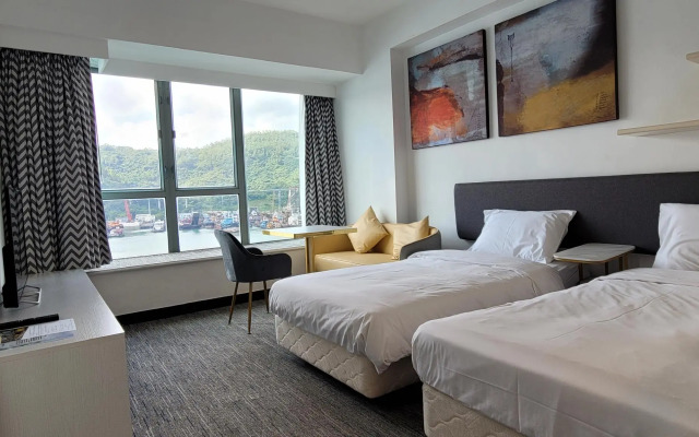 Grand Bay View Hotel
