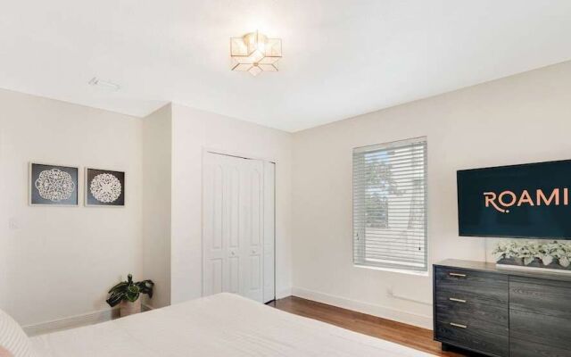 Roami At Bayview Place