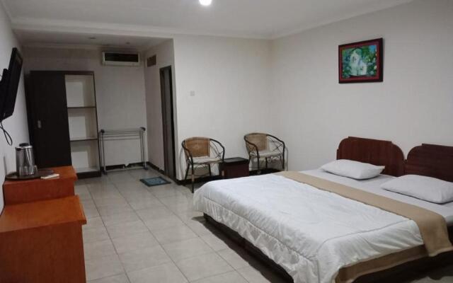 RedDoorz Plus @ Megamendung Puncak Bogor
