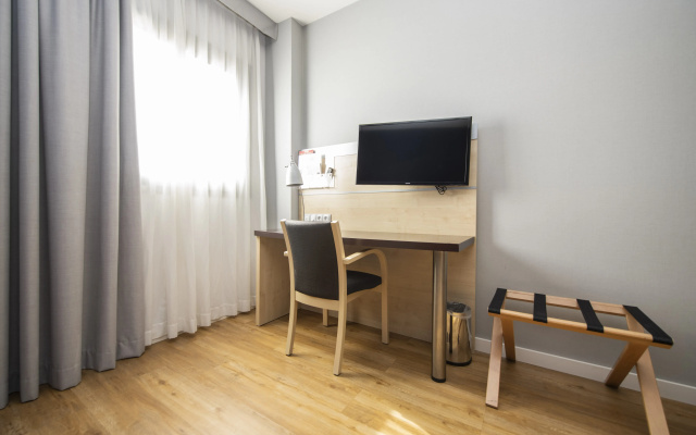 Holiday Inn Express Barcelona - Sant Cugat by IHG
