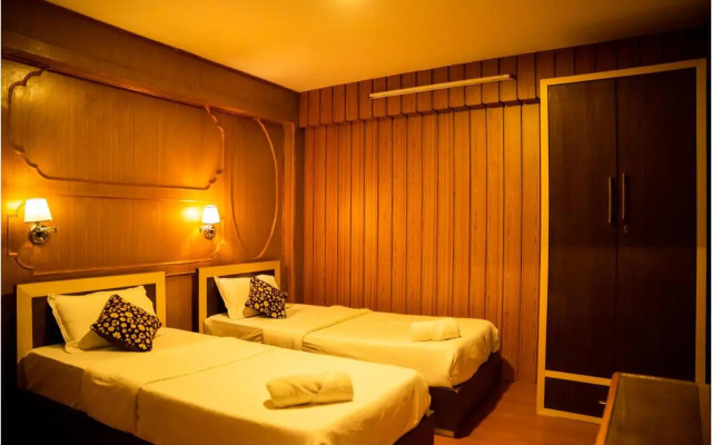 Nag Pukhu Guest House