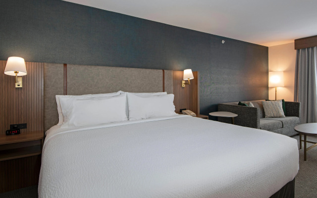 Holiday Inn Hotel & Suites Kamloops by IHG