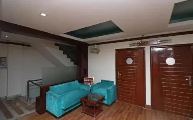 Oyo 30119 Hotel Kanishk