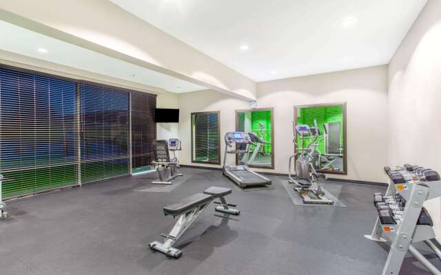 La Quinta Inn & Suites by Wyndham Luling