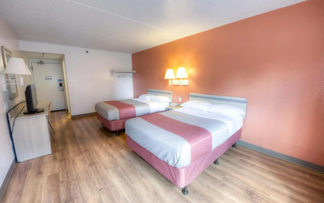 Motel 6 New Haven - Branford, CT
