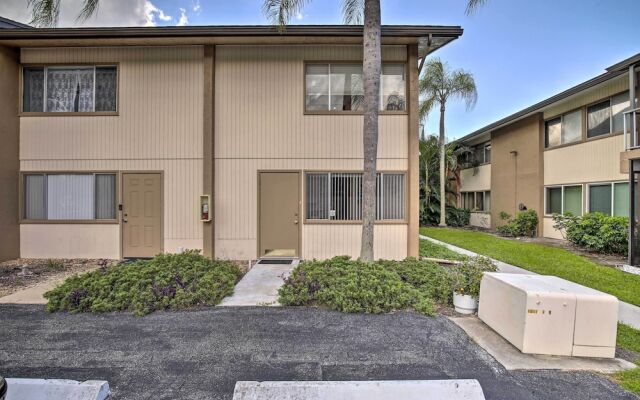 Condo w/ Pool Access < 4 Miles to Siesta Key Beach