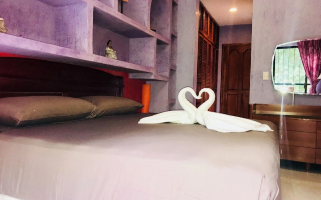 Beautiful 8 People Townhouse Villa Located in Playacar Phase 2