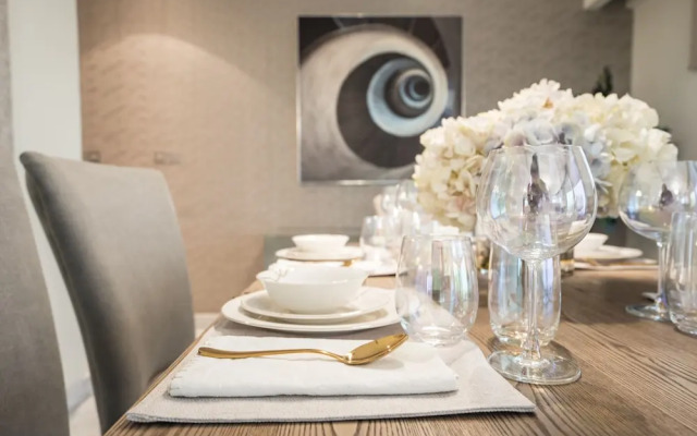 Nasma Luxury Stays - Central Park Tower