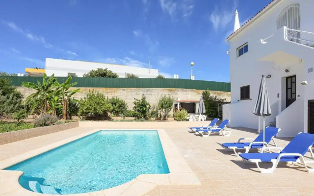 Apart Quinta dos Martins - swimming pool - BY BEDZY