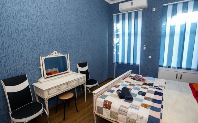 Апартаменты с 1 спальней возле серных бань