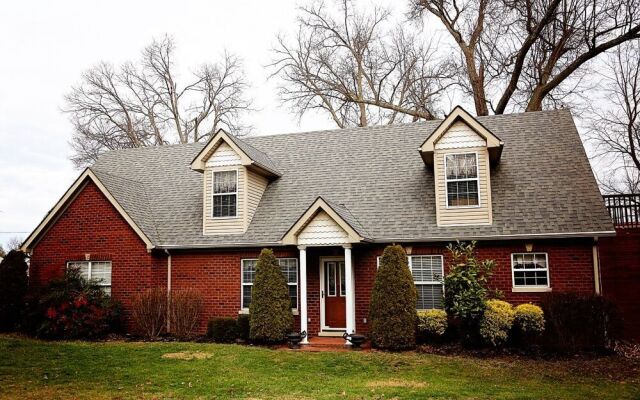 Bennett House Bed & Breakfast