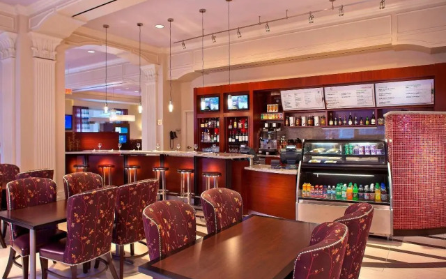 Courtyard by Marriott New Orleans French Quarter/Iberville