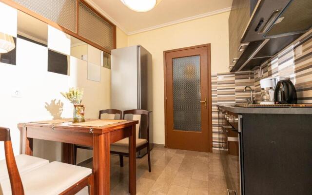 Delmare Posidonio Apartment