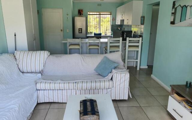 Sea and Mountain View Apartment