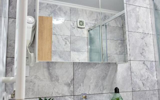 Garsoniera Alegria Solid House
