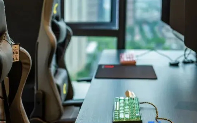 Jiezuo E-Sports Hotel (Zhongjian Tianfu Mansion)