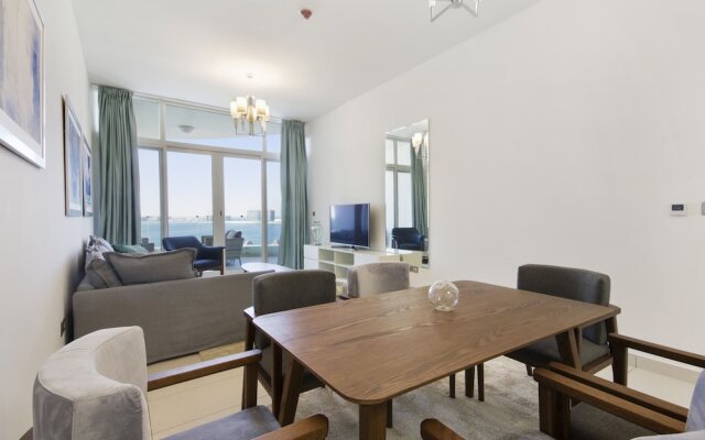 Bespoke Residence - Royal Bay Residence