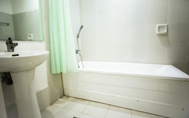 SR Vacation Rental - The Persimmon Condominium