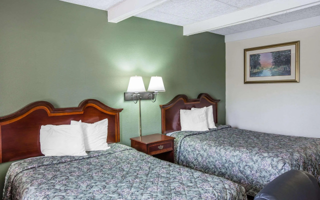 Rodeway Inn Laurens