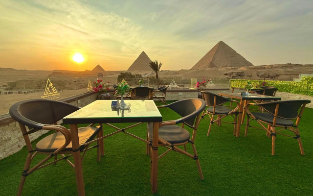 Pyramids Village Inn