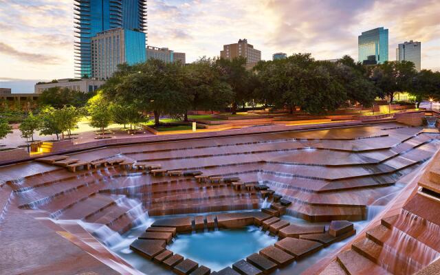 Sheraton Fort Worth Downtown Hotel