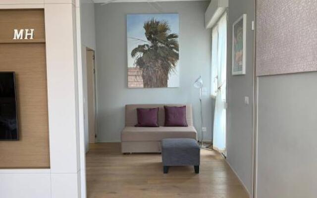 Italian design apartment in Rotchild /habima