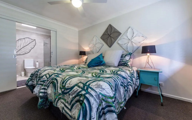 Condo 108 @ Horizons Resort & Golf, stunning course + lake Views