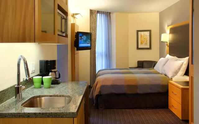 World Center Hotel