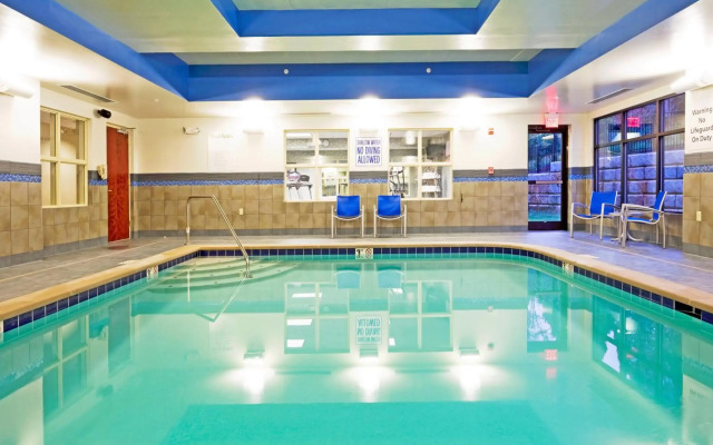Holiday Inn Express & Suites Knoxville-Farragut by IHG
