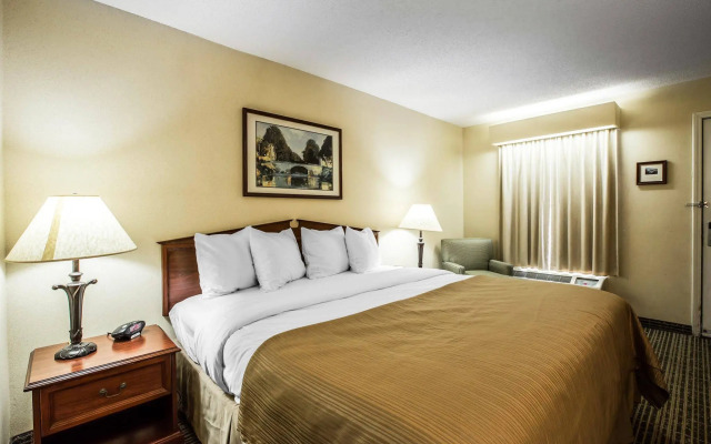 Quality Inn Bessemer I-20 exit 108