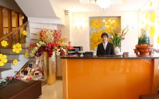 B Hotel
