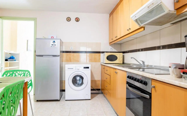 Nikitas Apartment
