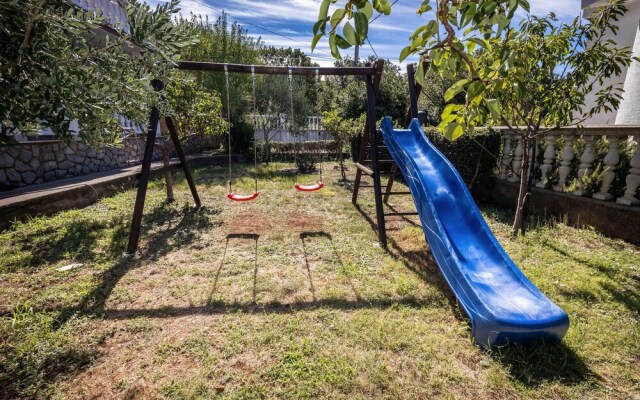 Awesome Home in Klenovica With Wifi and 5 Bedrooms