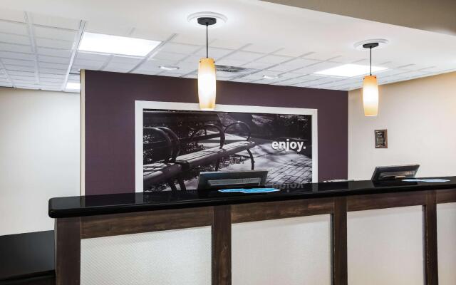 Hampton Inn Cleveland Airport - Tiedeman Road