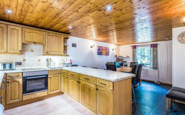 Snowdonia-3bedroom-2 Bathroom-petfriendly-garden