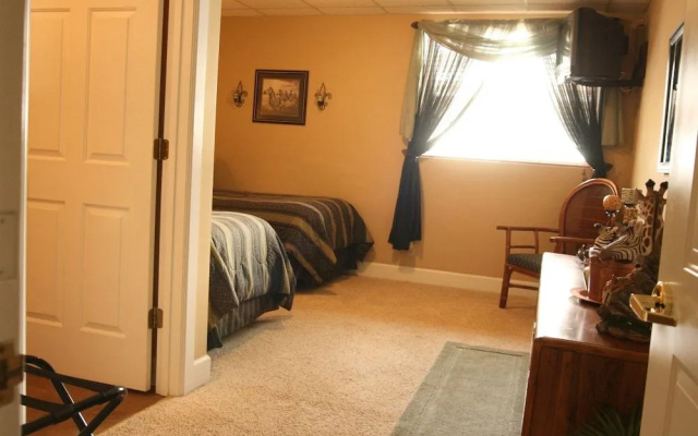 Monroe Street Suites