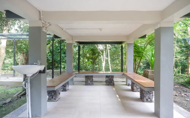 Urbanview Resort Kampoeng Media Yogyakarta by RedDoorz