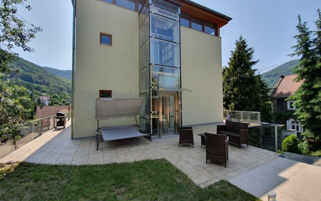Luxury Private Villa with Pool