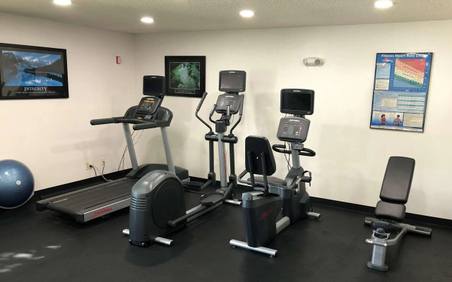 Holiday Inn Express Auburn - Touring Drive