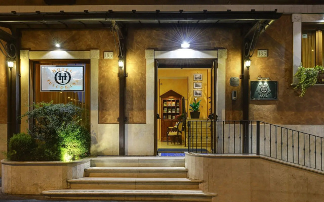 Hotel Tuscolana