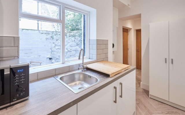 Host Stay Apartment 1 High Street