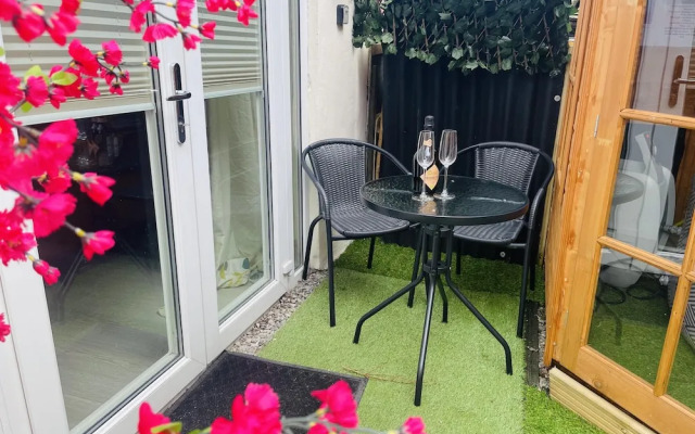 Zip Cottage Sleeps 2-3 Climb Snowdon zip World