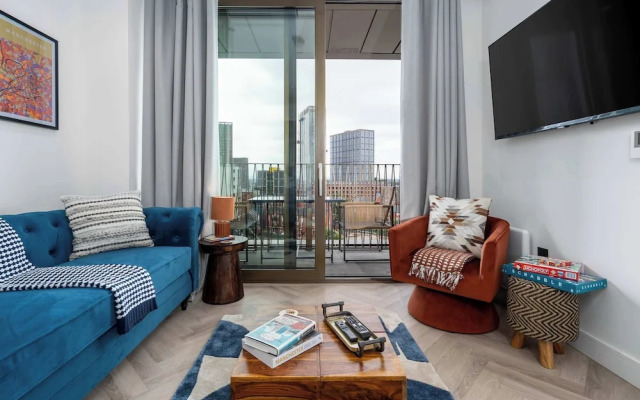 Cottonopolis Suite With 1 Bedrooms and 1 Bathrooms