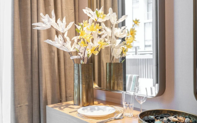 Czechin - Modern Studio JVC