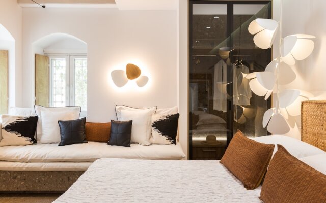 Kallos Villas & Suites
