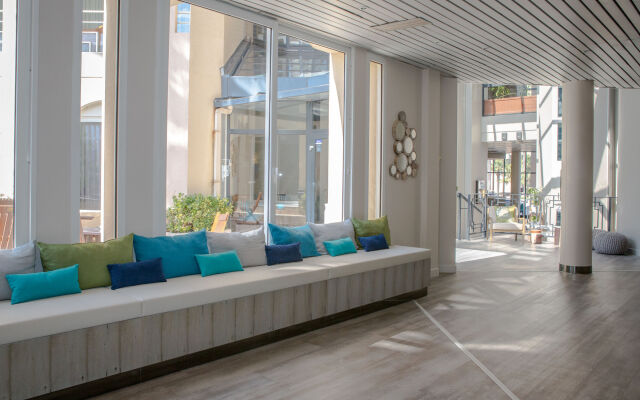 Mercure Thalasso and Spa Port Frejus