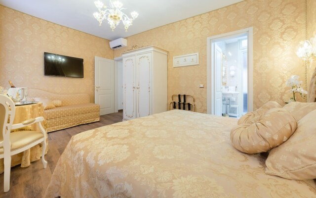 Canal View San Marco Luxury Rooms